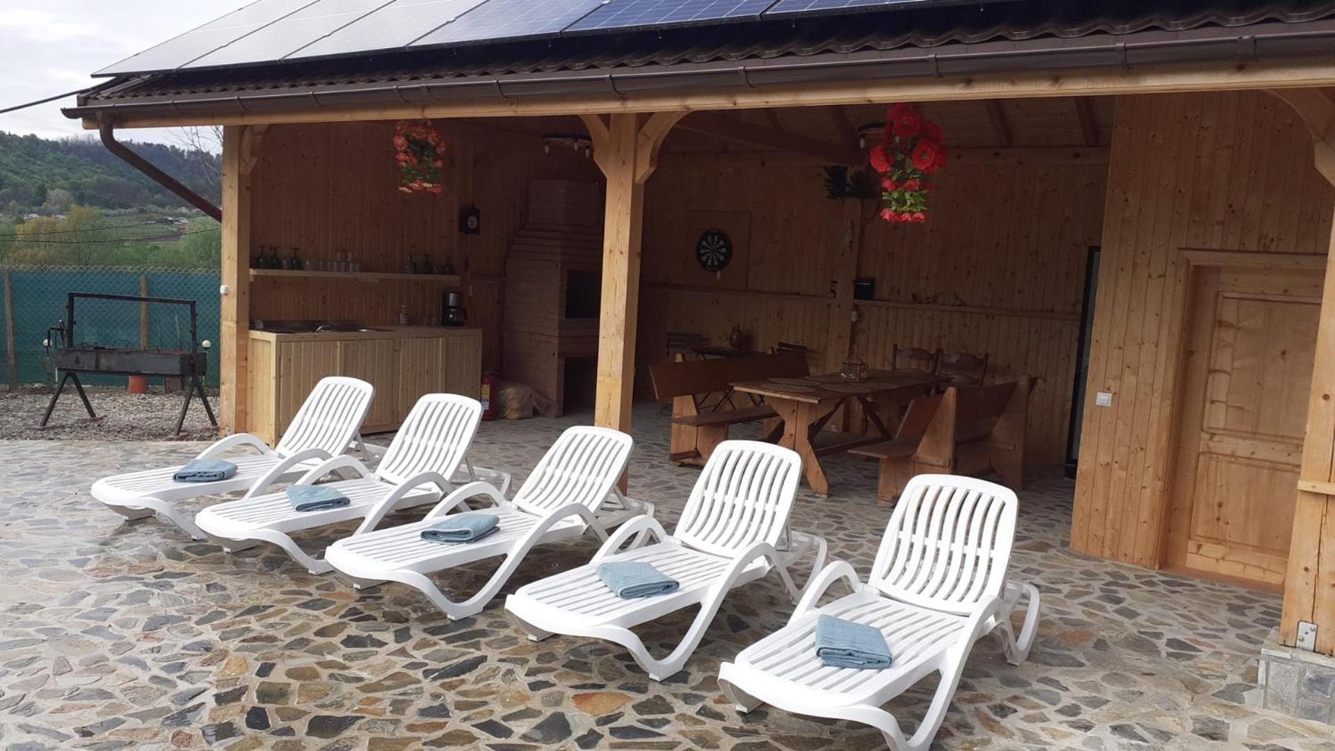 Casa De Vacanta Cu Piscina Incalzita&Jacuzzi Pietrari Eksteriør bilde